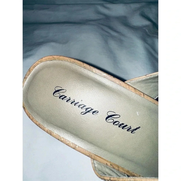 Carriage Court “Daphne” Tan Cork Wedge Sandals Size 9.5 Gold-Tone Embellishment - Picture 4 of 10